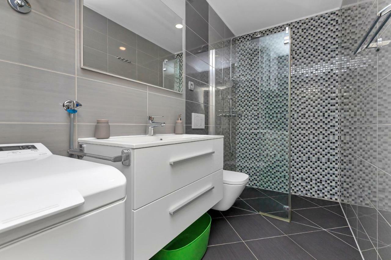 Apartments Buljan Makarska Bagian luar foto